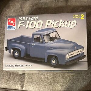 NIB AMT ERTL Classic 1953 Ford F-100 Pickup Model Kit
